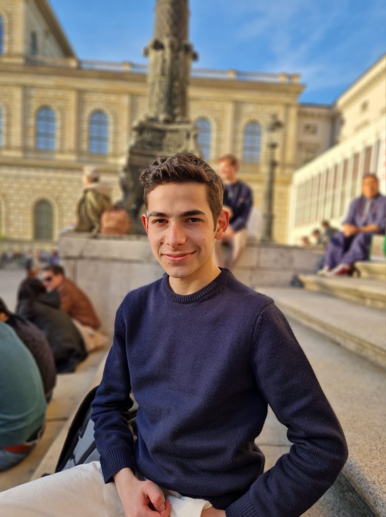 Juniorreferent Samuel Sparberg bei YouthBridge